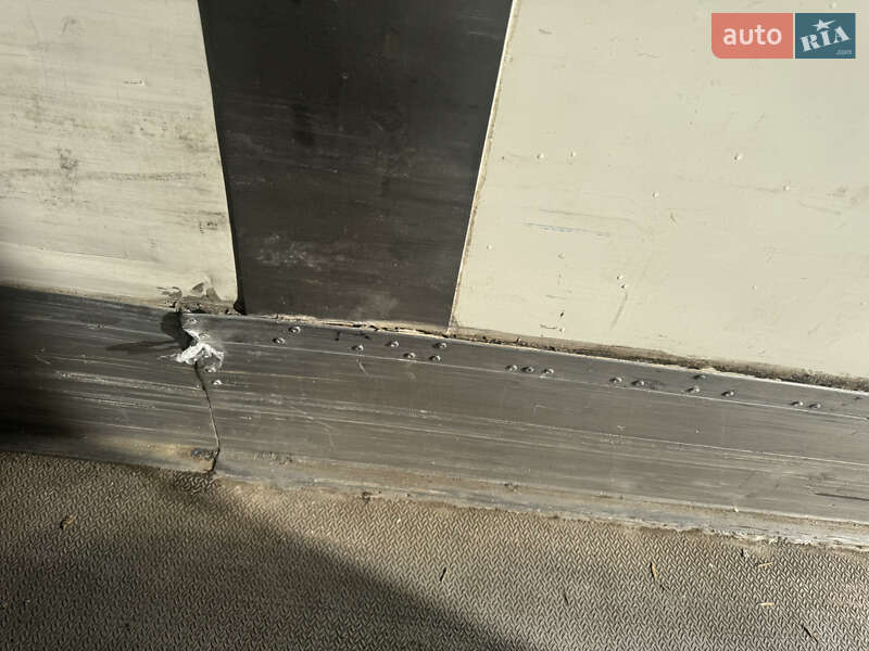 Ізотермічна будка Krone BPW 2012 в Мукачевому