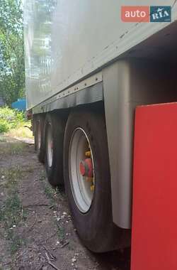 Рефрижератор полуприцеп Krone Cool Liner 2006 в 