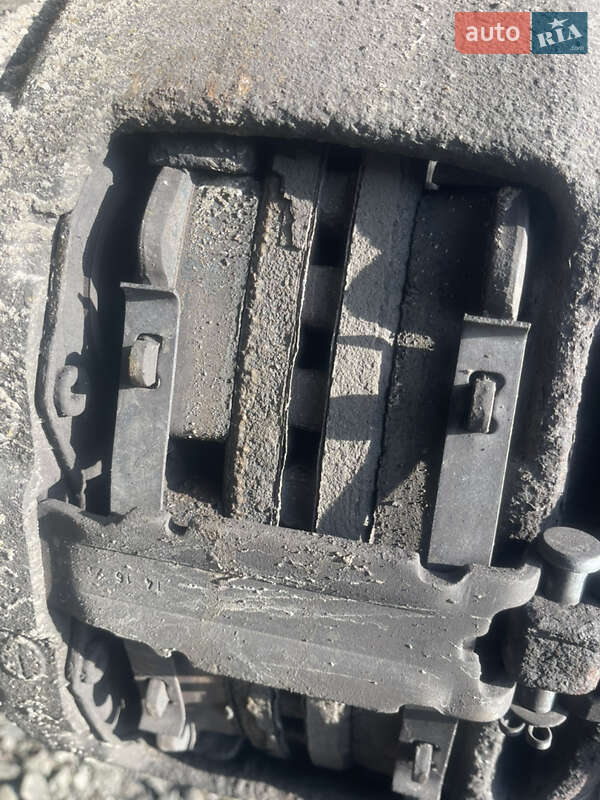 Тентованный борт (штора) - полуприцеп Krone Mega 2014 в Луцке