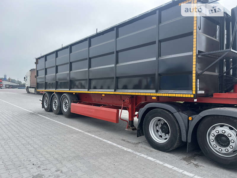 Зерновоз - напівпричіп Krone SAF 2007 в Рівному