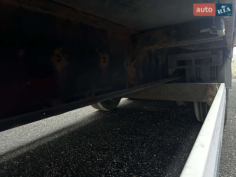 Тентований борт (штора) - напівпричіп Krone SAF 2014 в Умані