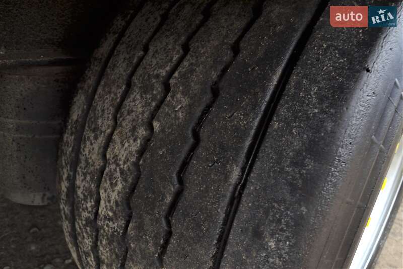 Тентований борт (штора) - напівпричіп Krone SD 27 2010 в Львові