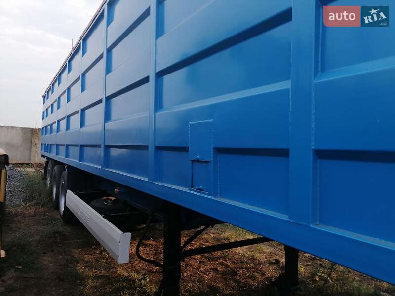 Бортовий напівпричіп Krone SD 27 2009 в Сараті