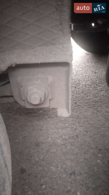 Тентованный борт (штора) - полуприцеп Krone SD 27 2001 в Николаеве фото 10 Тентованный борт (штора) - полуприцеп Krone SD 27 2001 в Николаеве