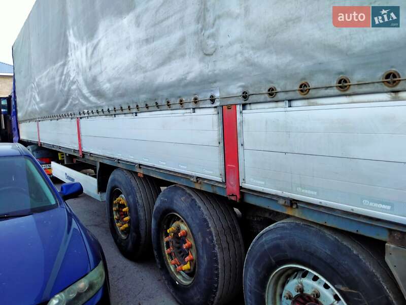 Бортовий напівпричіп Krone SD 2013 в Вінниці