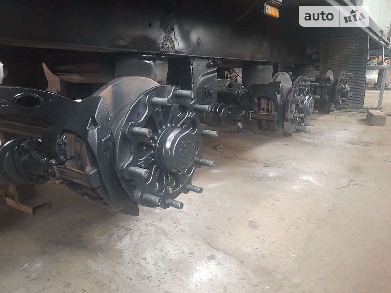 Тентованный борт (штора) - полуприцеп Krone SD 2013 в Львове