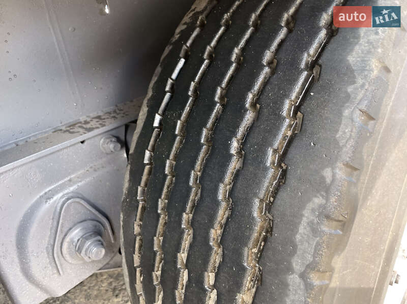 Тентований борт (штора) - напівпричіп Krone SD 2011 в Львові