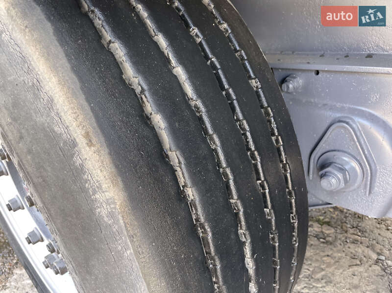 Тентований борт (штора) - напівпричіп Krone SD 2011 в Львові