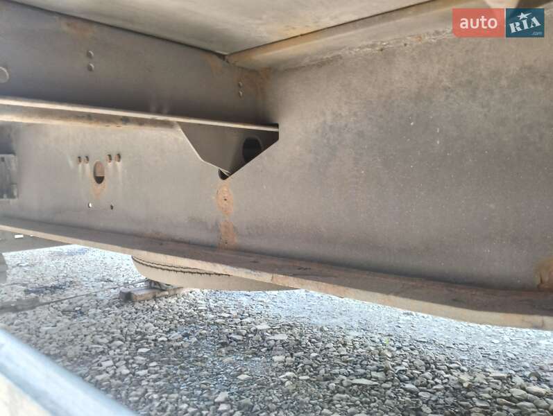 Тентованный борт (штора) - полуприцеп Krone SD 2009 в Черновцах