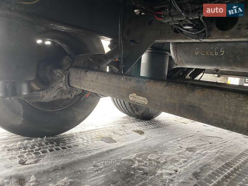 Тентованный борт (штора) - полуприцеп Krone SD 2013 в Киеве