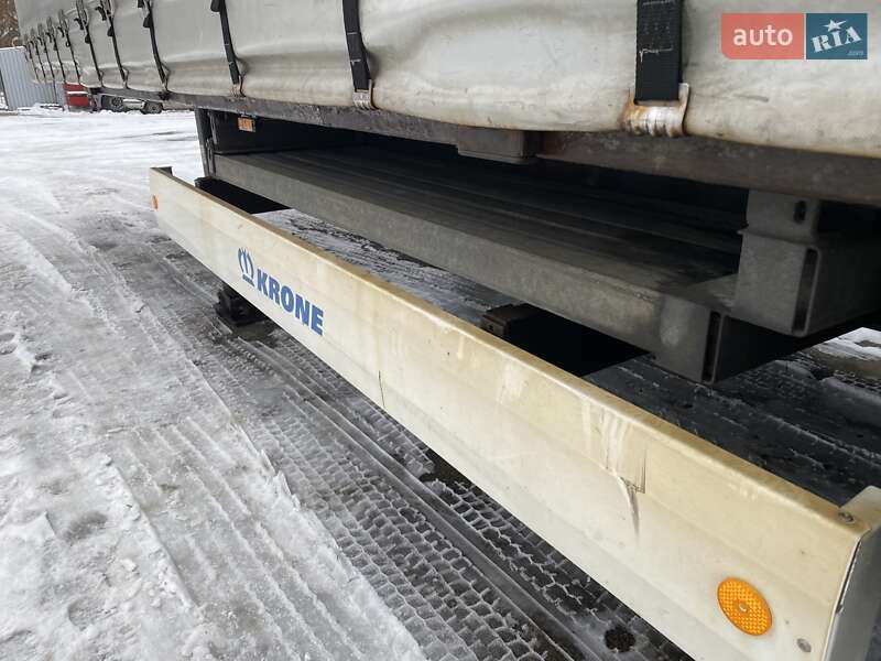 Тентованный борт (штора) - полуприцеп Krone SD 2013 в Киеве