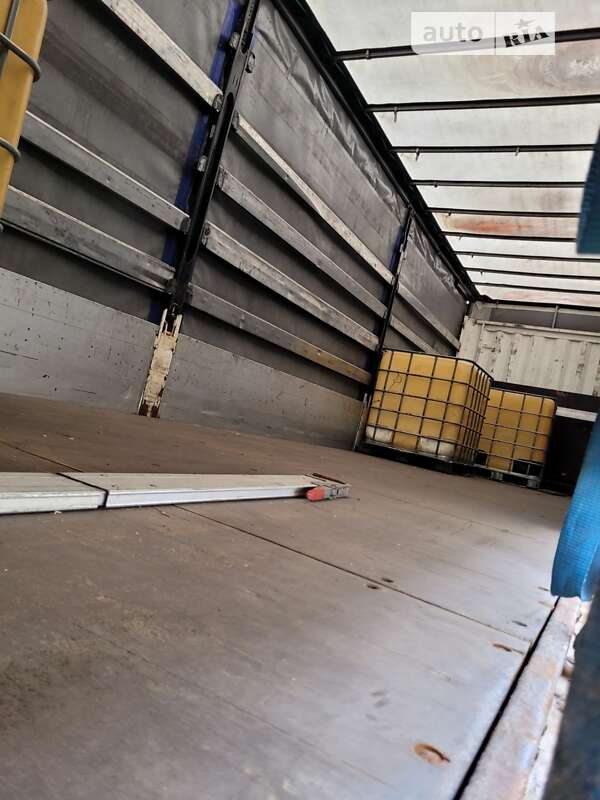 Тентованный борт (штора) - полуприцеп Krone SD 2013 в Ровно фото 5 Тентованный борт (штора) - полуприцеп Krone SD 2013 в Ровно