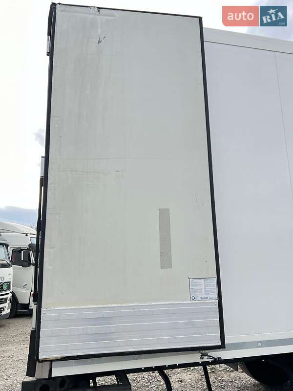 Рефрижератор полуприцеп Krone SD 2016 в Черновцах