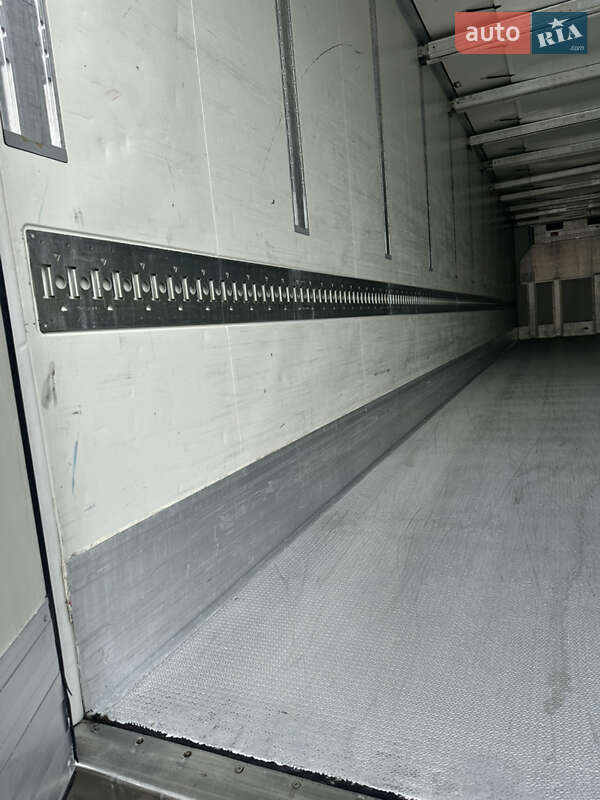 Рефрижератор полуприцеп Krone SD 2015 в Луцке