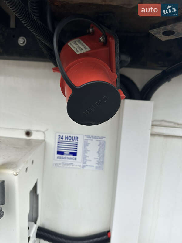 Рефрижератор полуприцеп Krone SD 2015 в Луцке