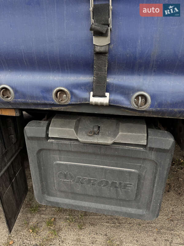 Тентований борт (штора) - напівпричіп Krone SD 2012 в Ковелі