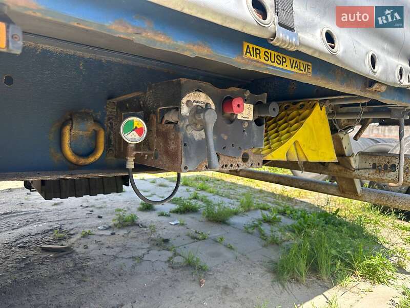 Тентований борт (штора) - напівпричіп Krone SD 2014 в Ковелі