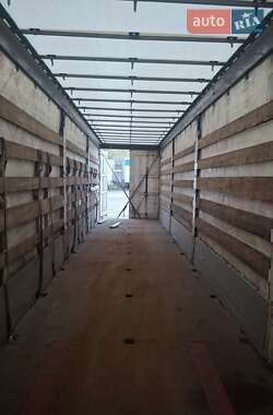 Бортовий напівпричіп Krone SD 2009 в Ковелі