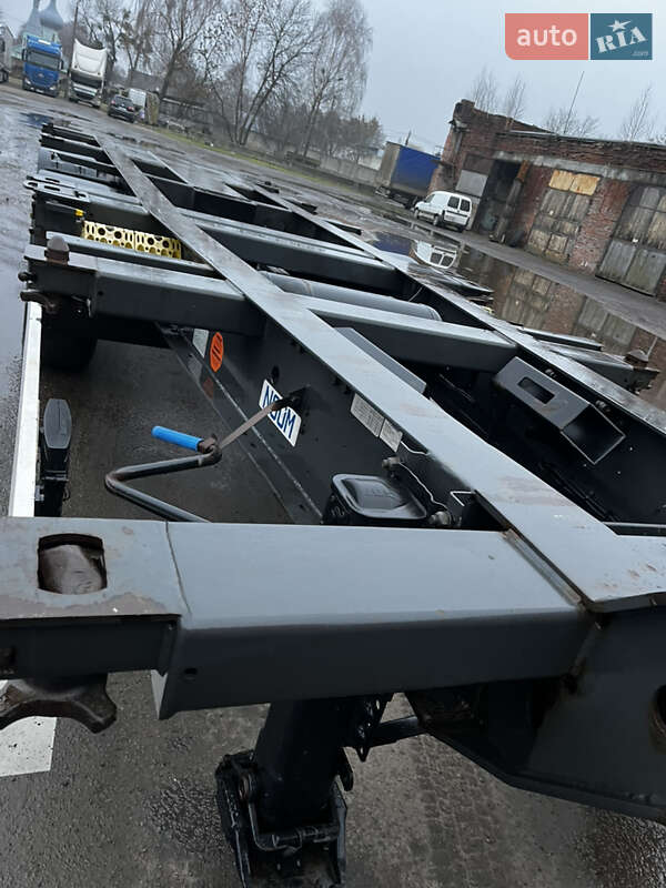 Контейнеровоз Krone SD 2014 в Луцке