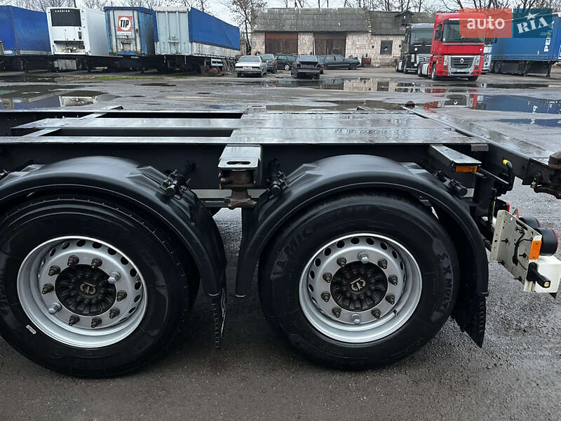 Контейнеровоз Krone SD 2014 в Луцке