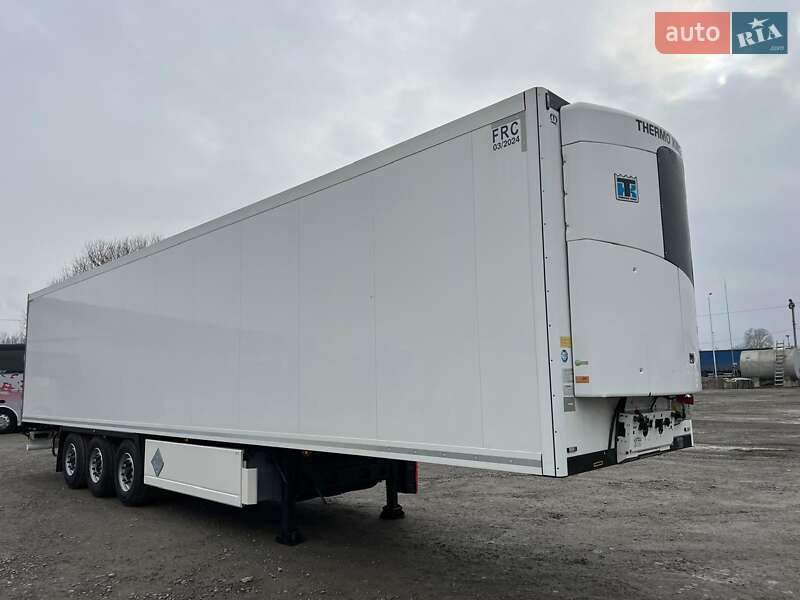 Рефрижератор полуприцеп Krone SD 2016 в Черновцах