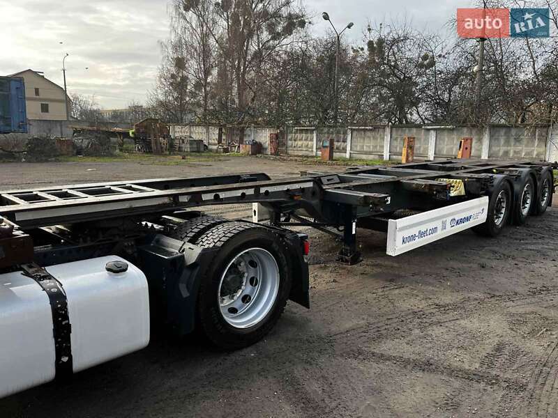 Контейнеровоз Krone SD 2014 в Луцке