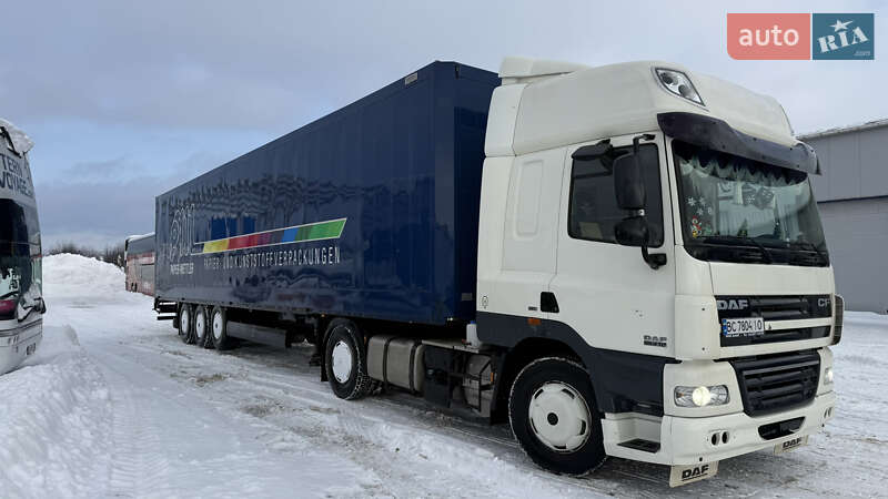 Ізотермічна будка Krone SD 2010 в Львові