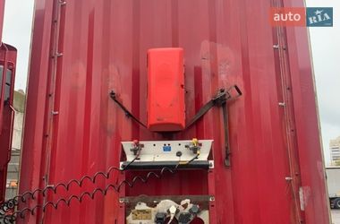 Тентований борт (штора) - напівпричіп Krone SD 2010 в Рівному