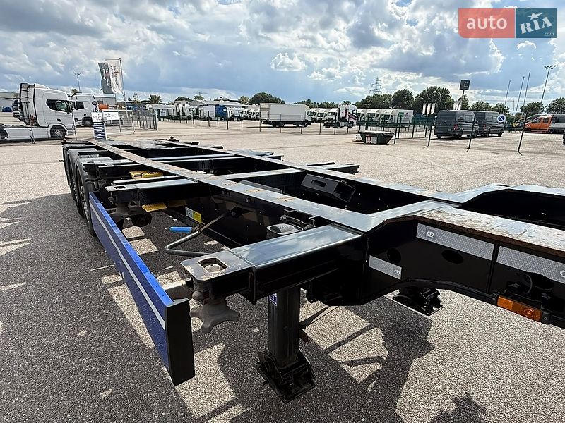 Контейнеровоз полуприцеп Krone SD 2023 в Виннице