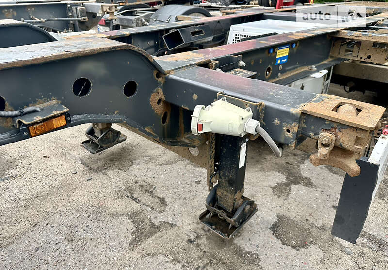 Контейнеровоз напівпричіп Krone SDC 27 2014 в Одесі фото 5 Контейнеровоз напівпричіп Krone SDC 27 2014 в Одесі