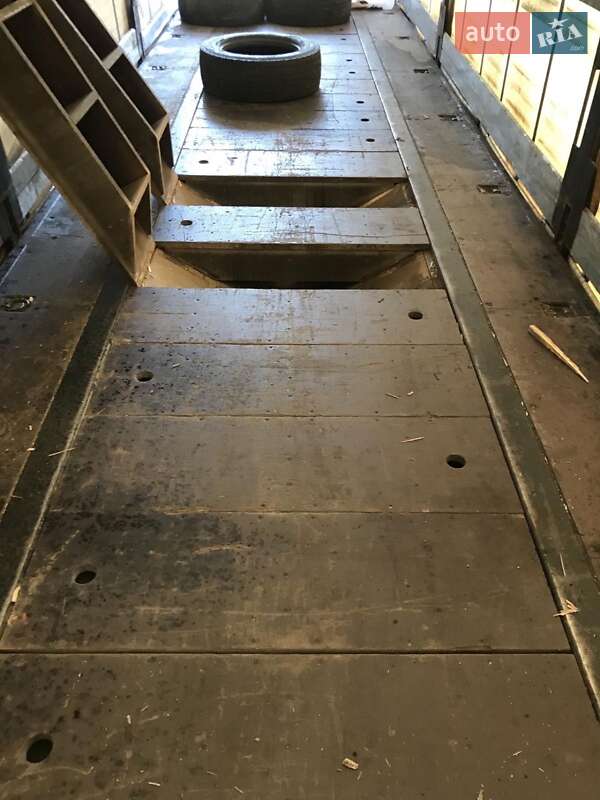 Тентованный борт (штора) - полуприцеп Krone SDC 2014 в Немирове фото 11 Тентованный борт (штора) - полуприцеп Krone SDC 2014 в Немирове