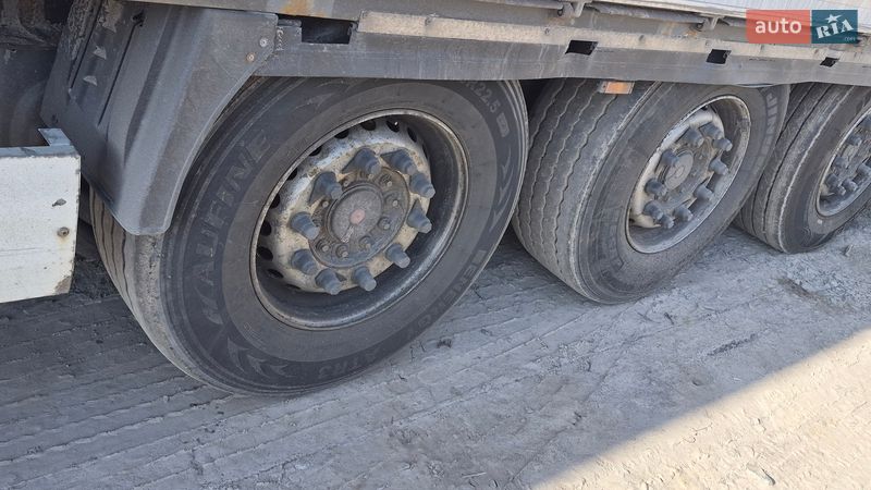 Тентований борт (штора) - напівпричіп Krone SDC 2017 в Рівному