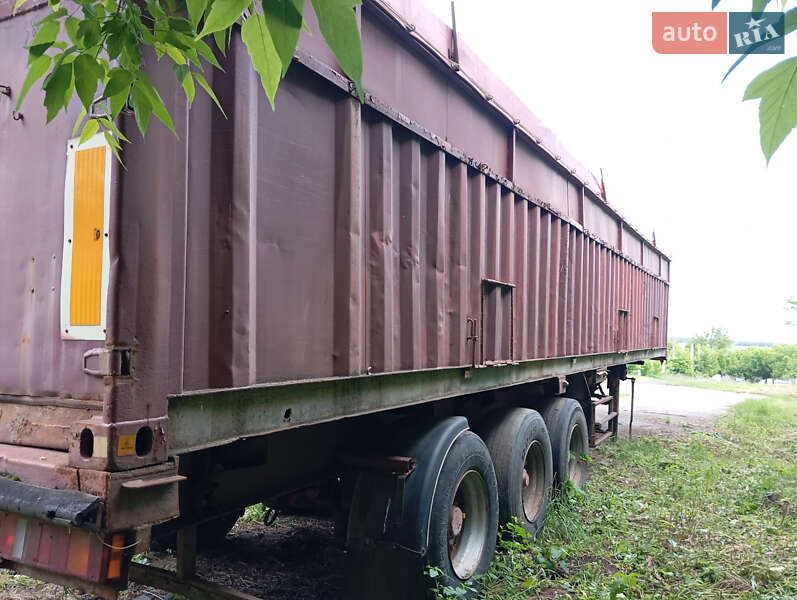 Контейнеровоз Krone SDP 24 1990 в Бершаді