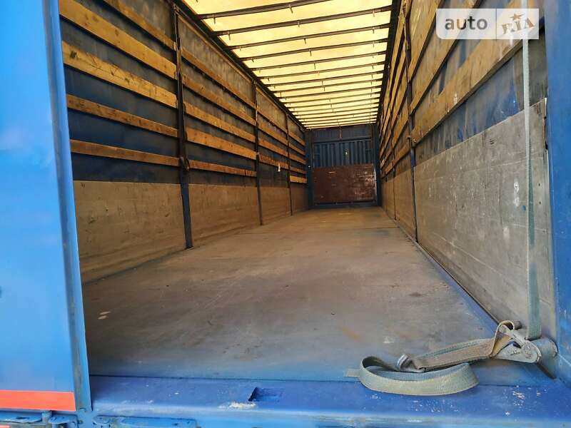 Бортовий напівпричіп Krone SDP 27 2007 в Рава-Руській