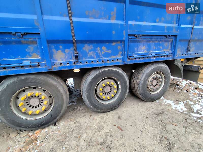 Зерновоз - напівпричіп Krone SDP 27 2006 в Золотоноші