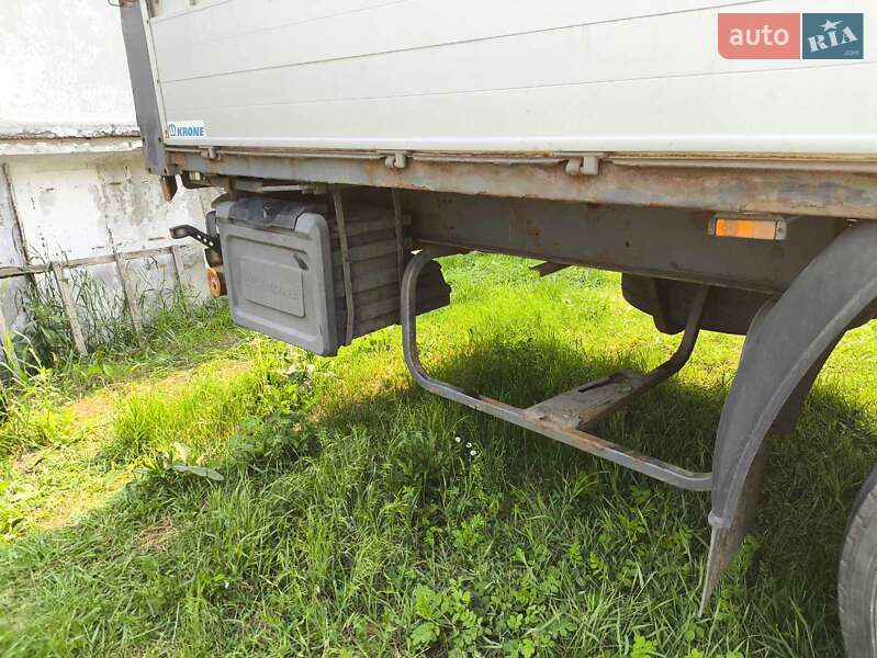 Бортовий напівпричіп Krone SDP 27 2008 в Харкові