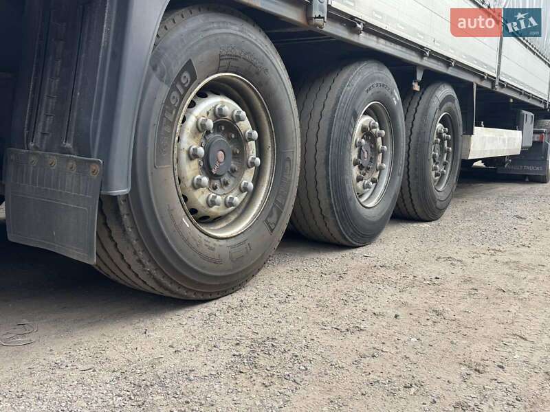 Тентованный борт (штора) - полуприцеп Krone SDP 27 2012 в Ровно фото 4 Тентованный борт (штора) - полуприцеп Krone SDP 27 2012 в Ровно