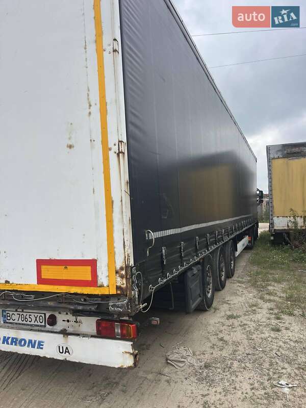 Тентований борт (штора) - напівпричіп Krone SDP 27 2008 в Яворові