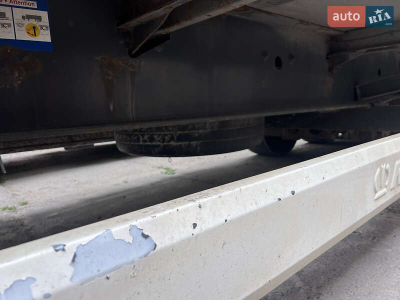 Тентованный борт (штора) - полуприцеп Krone SDP 2005 в Львове