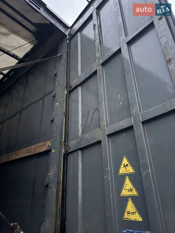 Тентованный борт (штора) - полуприцеп Krone SDP 2011 в Львове