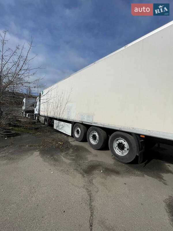 Рефрижератор напівпричіп Krone SDR 27 2005 в Києві