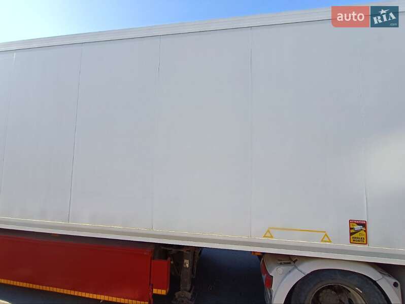Рефрижератор Krone SDR 27 2012 в Львове