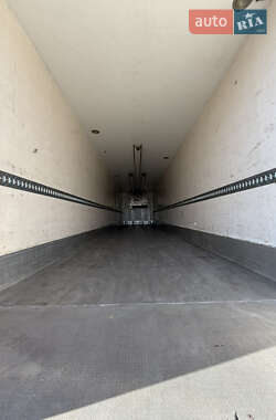 Рефрижератор напівпричіп Krone SDR 27 2005 в Дніпрі