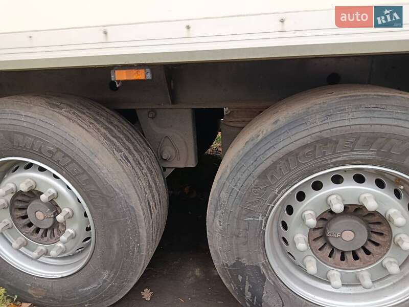 Ізотермічна будка Krone SDR 27 2003 в Житомирі фото 5 Ізотермічна будка Krone SDR 27 2003 в Житомирі