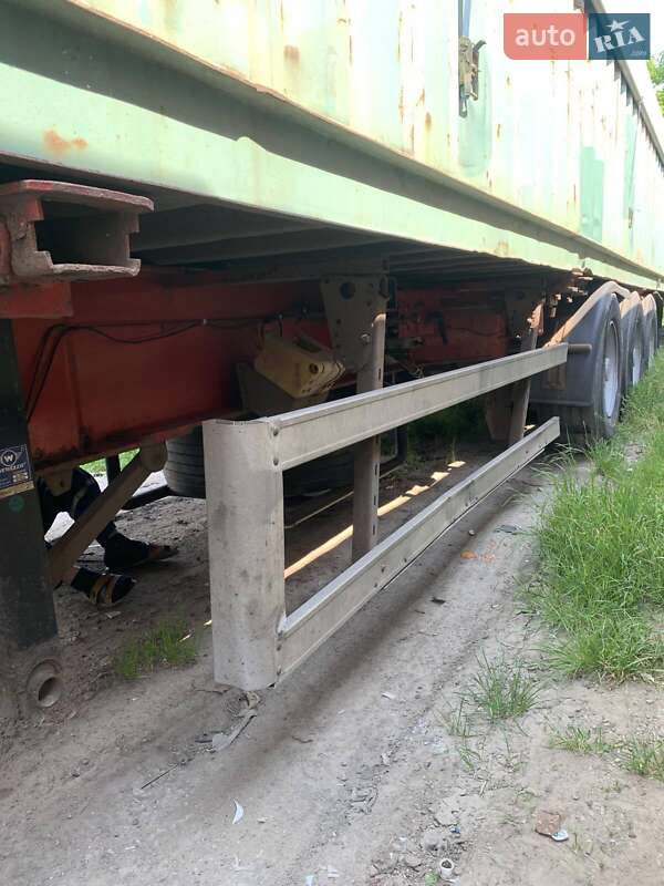 Контейнеровоз Krone SN 2000 в Одессе