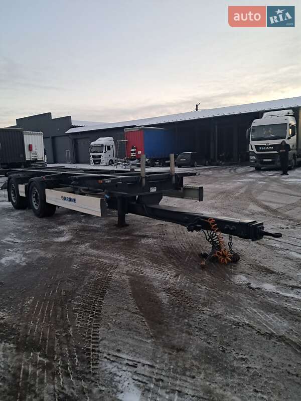 Контейнеровоз Krone ZZ 2016 в Черновцах