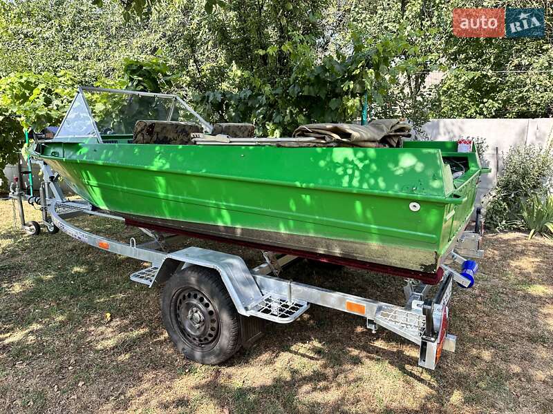 Катер Крым 1 1978 в Киеве