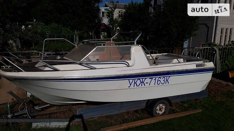Лодка Крым 4 1992 в 