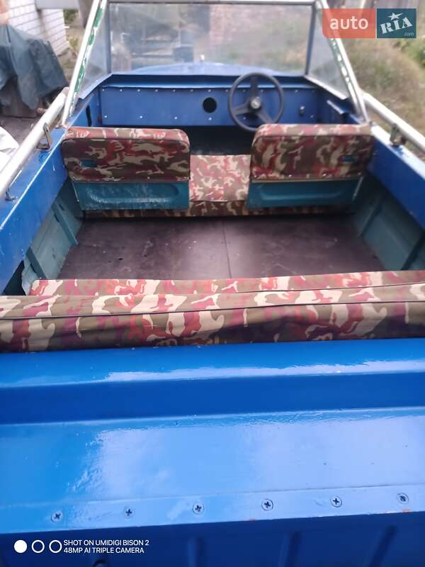 Лодка Крым Крым 2012 в Черкассах