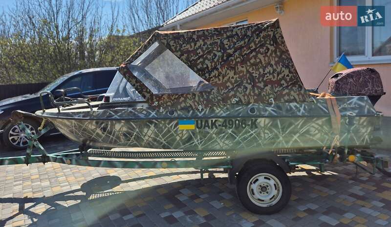 Лодка Крым Крым 1980 в Киеве